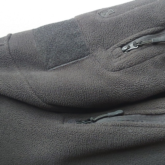 Fleece Utility Style Zip Up Hoodie - Picture 4 of 9